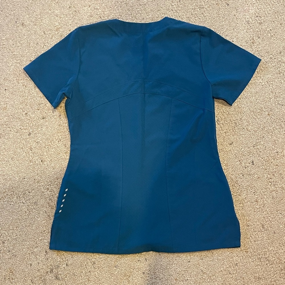Scrub Set - Picture 3 of 6